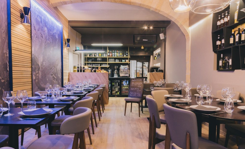 Столики в Osteria Pizzeria Da Bartolo Osteria Pizzeria Da Bartolo внутри