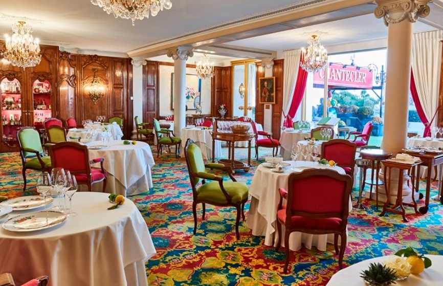 Le Bouchon des Cordeliers внутри Интерьер Le Bouchon des Cordeliers