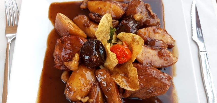 Вкусное блюдо в Le Piano chez Toinou Блюдо из Le Piano chez Toinou