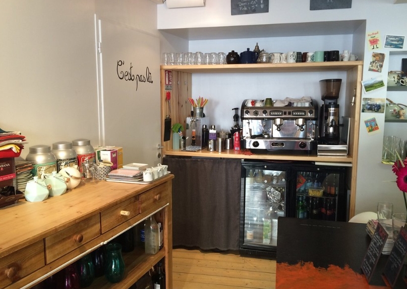 В кафе Point Bar Прилавки в Point Bar