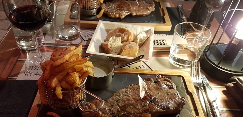 Вино и мясо из Meat Блюда в Meat